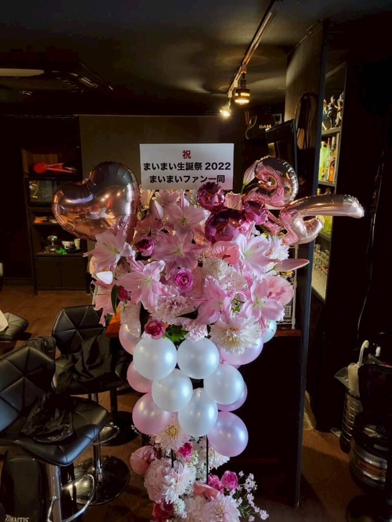 メインブーケとステージ装花